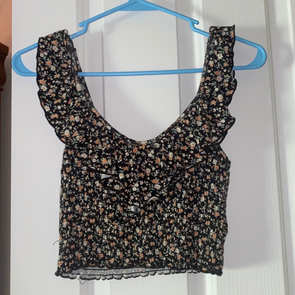 cropped tank top